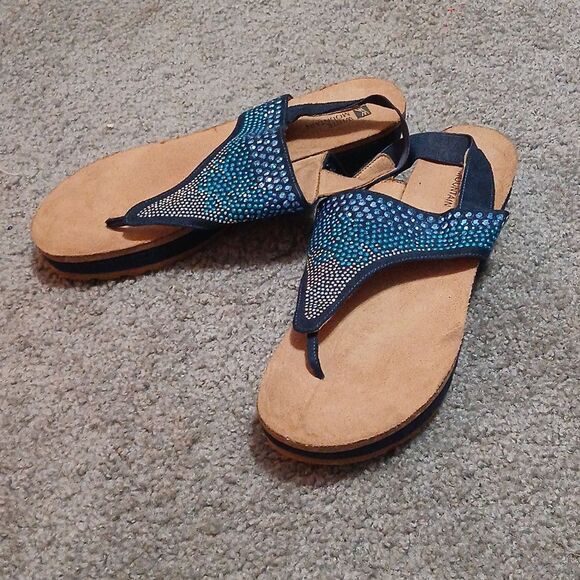 White Mountain Safari blue sandals  Sz 9.5 EUC - Picture 1 of 8